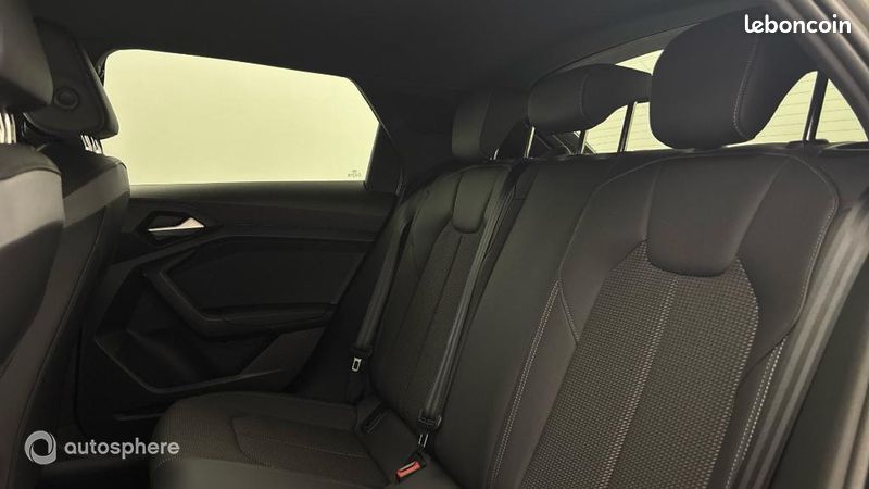 Audi A1 Sportback 35 TFSI 150ch S line S tronic 7 (image 13)