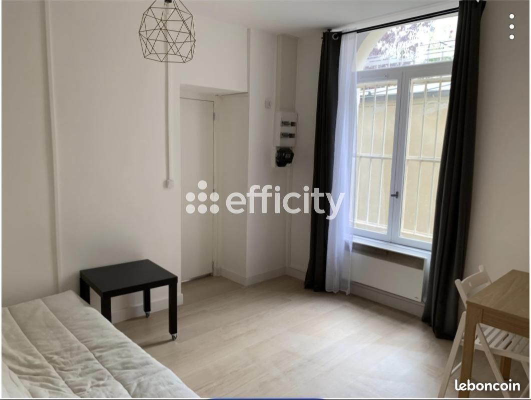 Appartement 3 pièces 44 m² · à Paris · 44 m² · 350 000 €