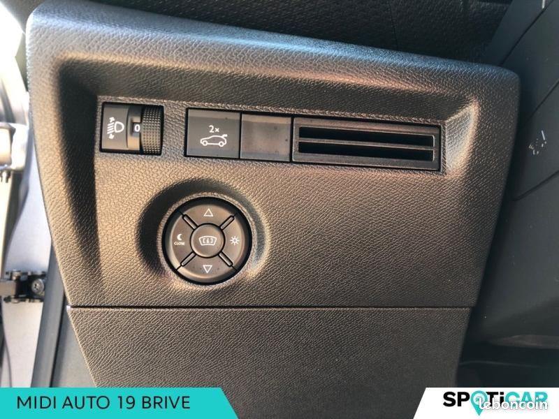 Citroen C4 X 1.2 PureTech 130ch S&S MAX Automatique (image 12)