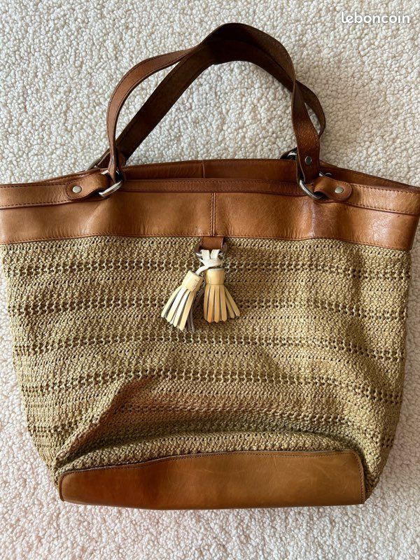 Hotel Kalinga Obag Negozi Hotel Kalinga Obag Con Pelliccia