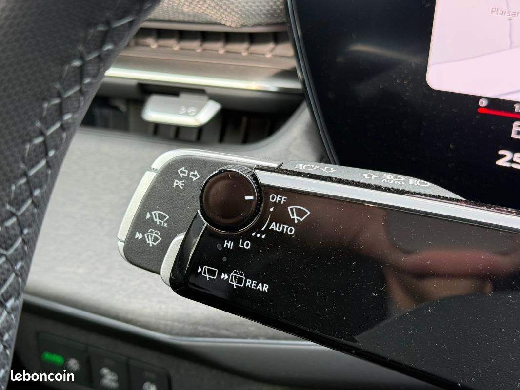 Audi Q3 DIESEL TDI 150 ch S tronic 7 S line (image 20)