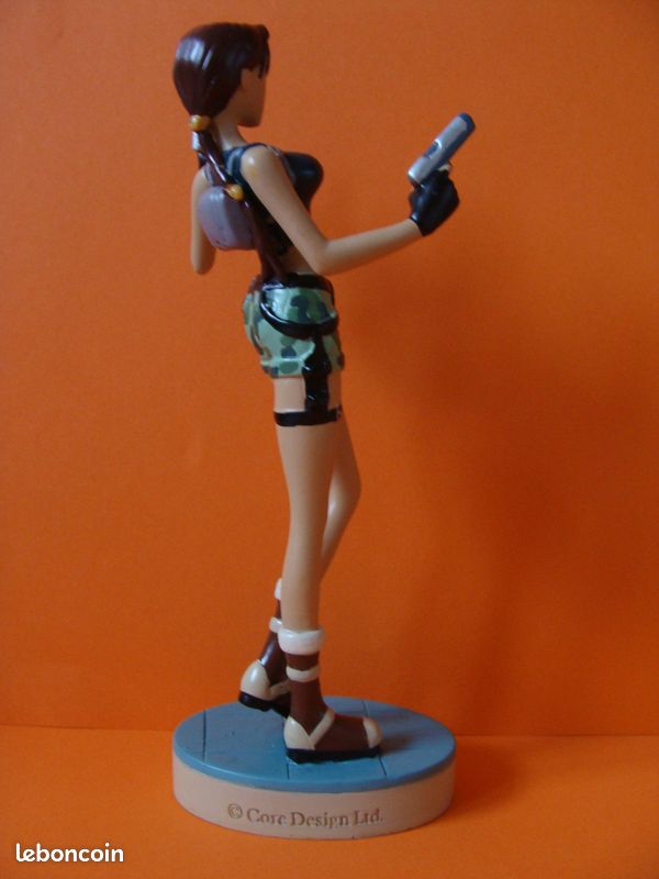 Statuette Lara Croft Tomb Raider Legend - "Baignade Interdite" (Occasion)