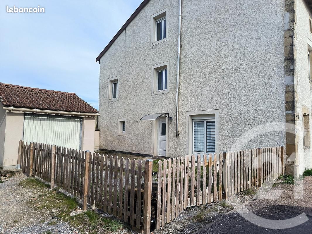 Maison 5 pièces 109 m² · à La Neuveville-sous-Châtenois · 109 m² · 615 €/mois