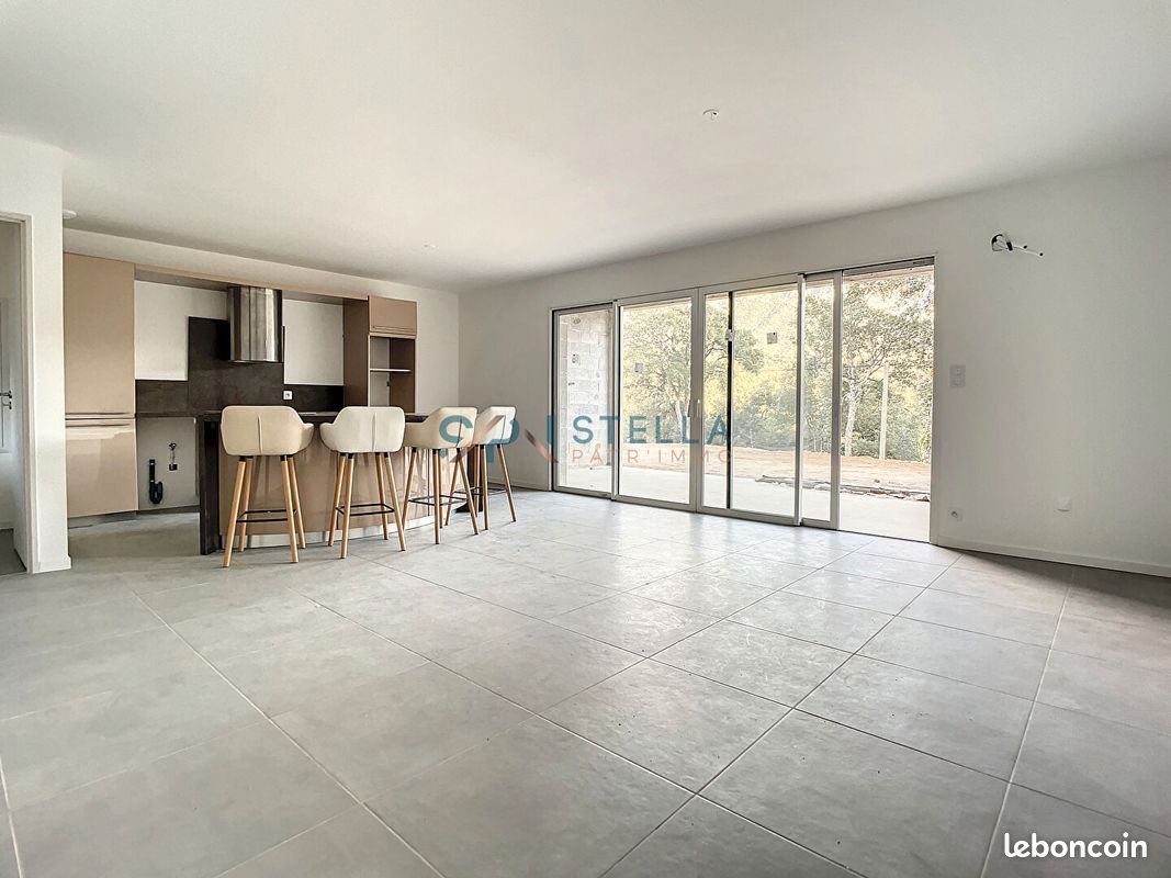 Appartement 3 pièces 75 m² · à Vero · 75 m² · 1 050 €/mois