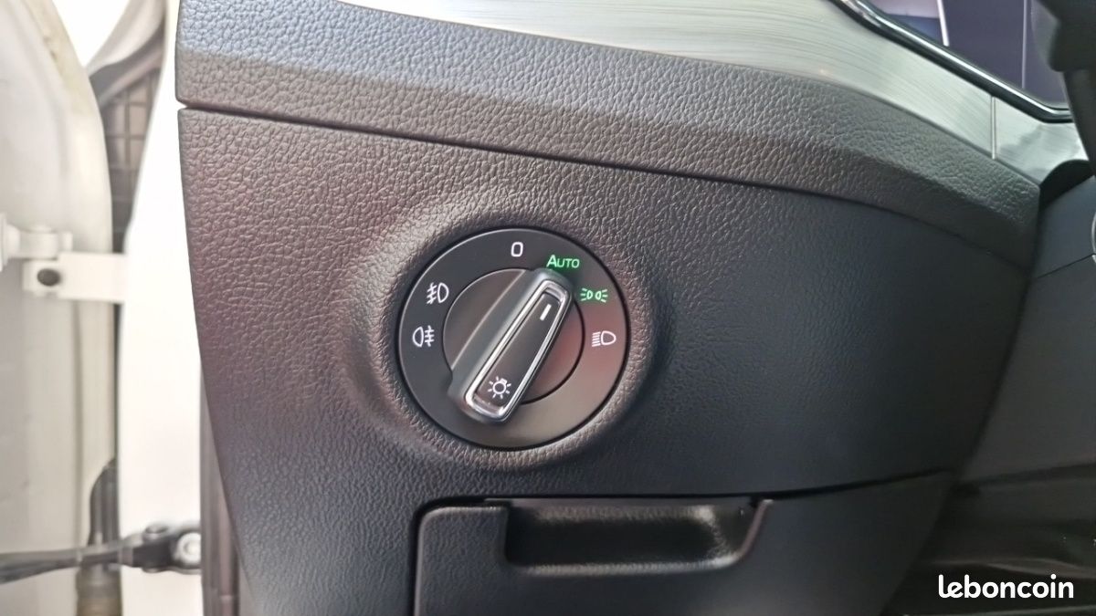 Skoda Superb 1.4 TSI PHEV 218ch DSG6 Business (image 16)