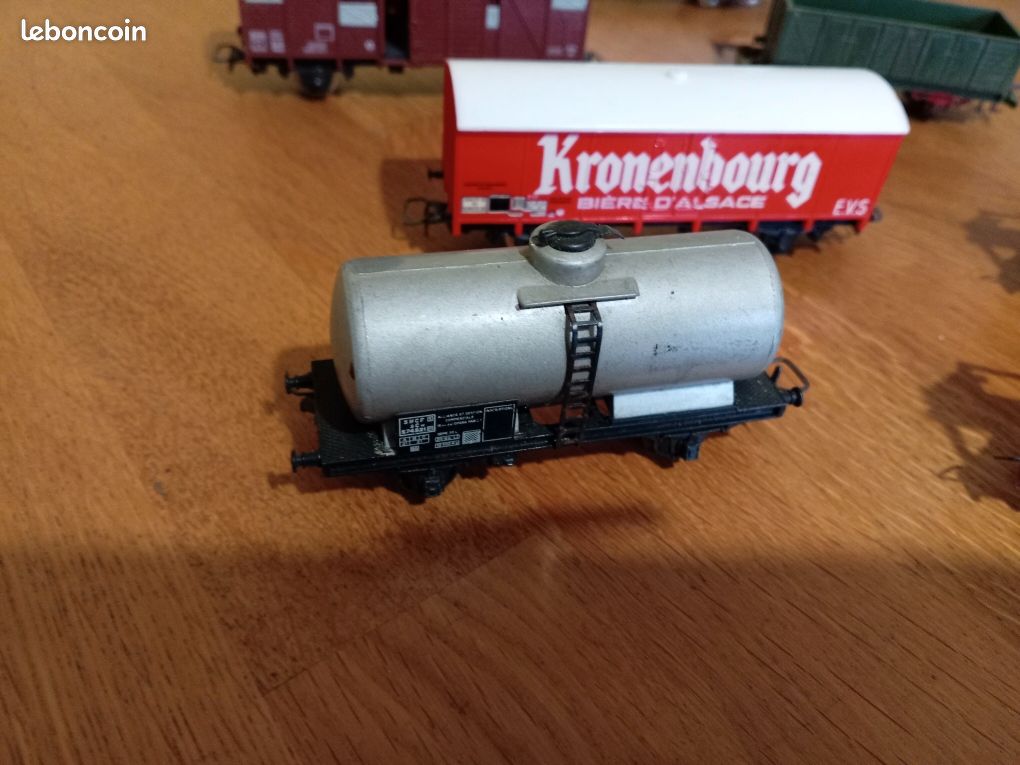 Jouef Kronenbourg*: covered wagon Habis SNCF