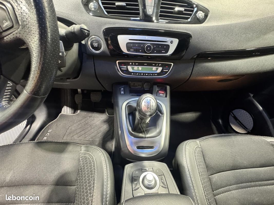 RENAULT SCENIC 1.6 dCi 130 Bose PHASE 3 (image 6)