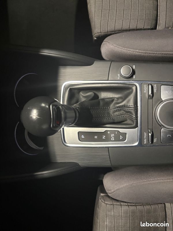 AUDI A3 Sportback 2.0 tdi 150ch business - 2020 - LED - Bluetooth - Climatisation (image 16)