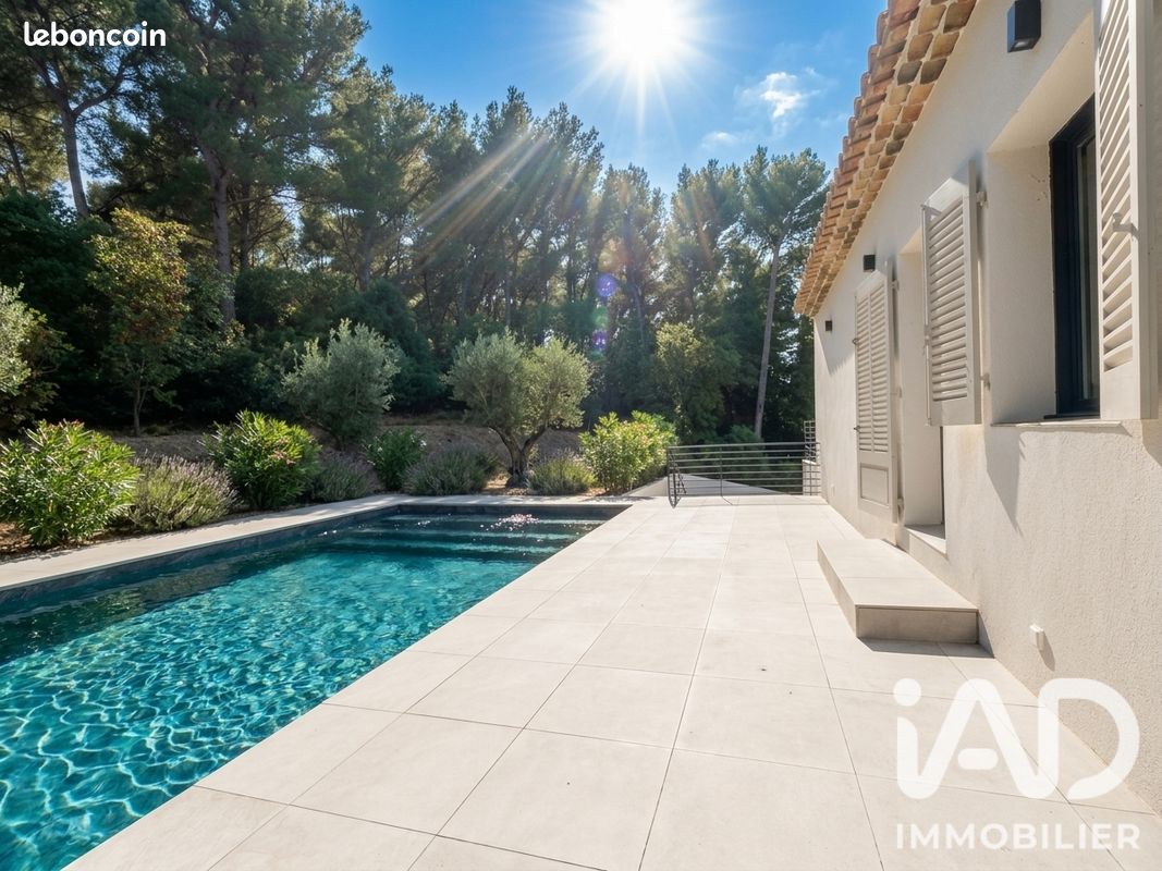 Maison 5 pièces 185 m² · à Cassis · 185 m² · 1 975 000 €