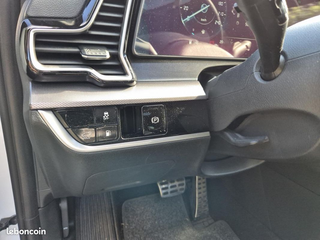 KIA SPORTAGE Hybride HEV 1.6 T-GDI 265Ch 4x4 GT-line Premium (image 24)