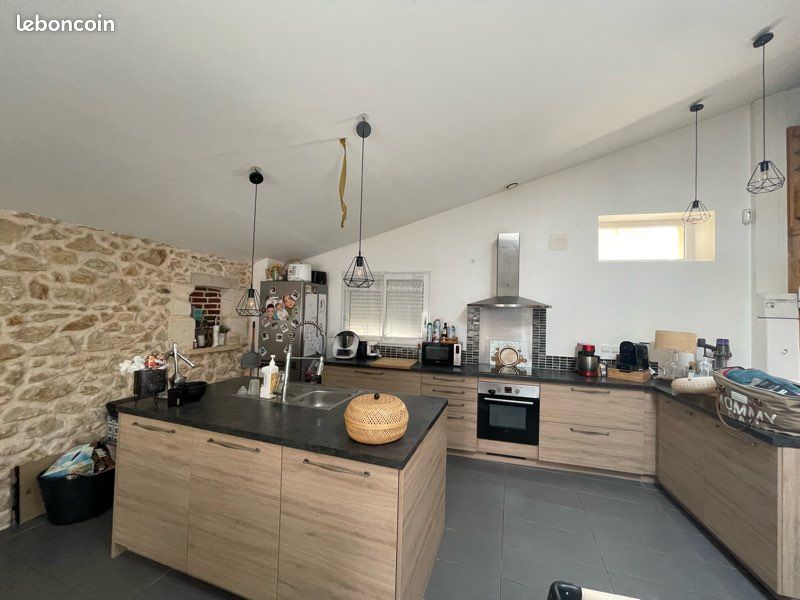 Maison 4 pièces 110 m² · à Castelnau-de-Médoc · 110 m² · 1 180 €