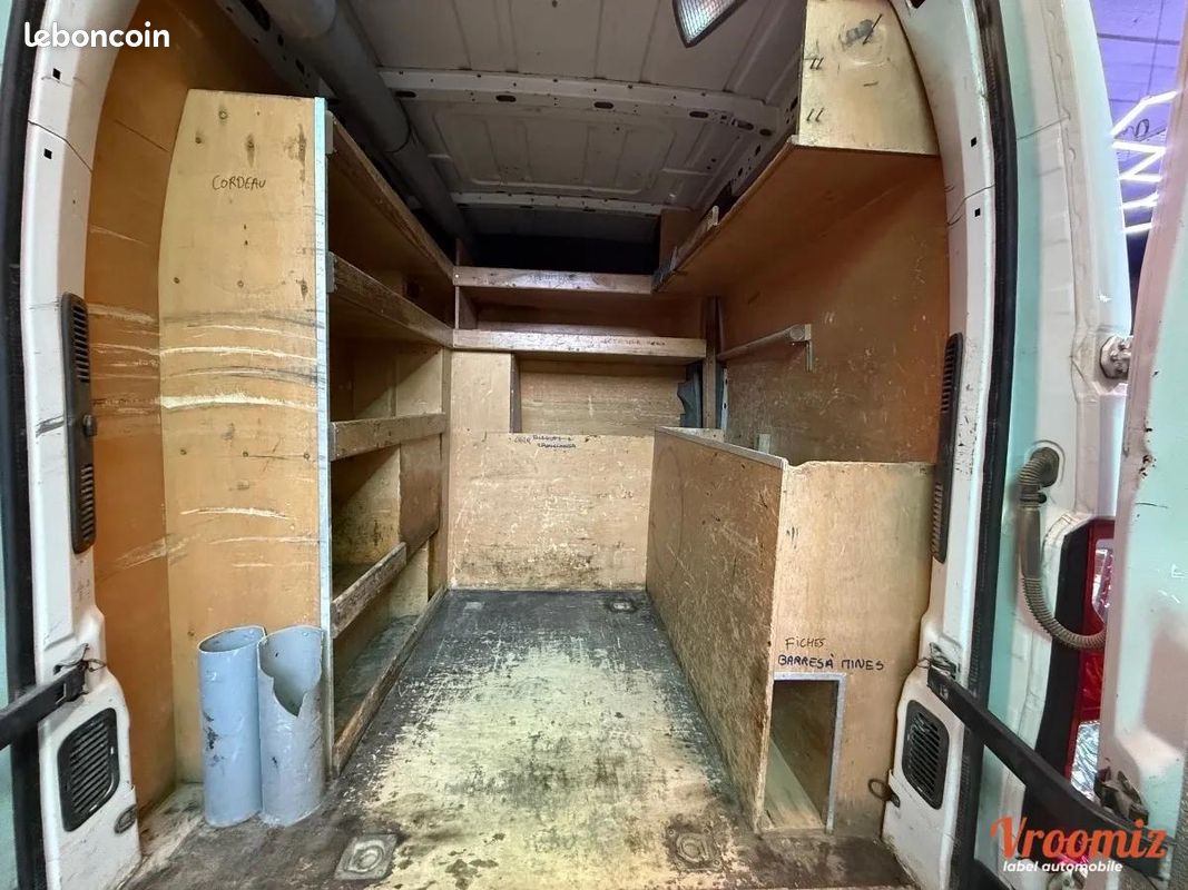 Renault Master Vu FOURGON 2.3 DCI 110 35 L2H2 GRAND-CONFORT I 7 PLACES - PRIX TTC (image 8)