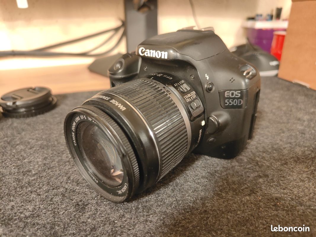 Canon EOS 550D - Appareil Photo Numérique Noir - Très Bon État - Ouvert Jamais Utilisé