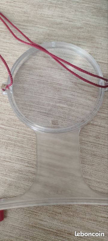 Loupe à col de cygne pendentif – loupe de lecture couture broderie – transparente vintage (image 1)