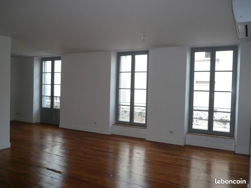 Appartement 5 pièces 106 m² - Cognac 16100 (image principale 0)