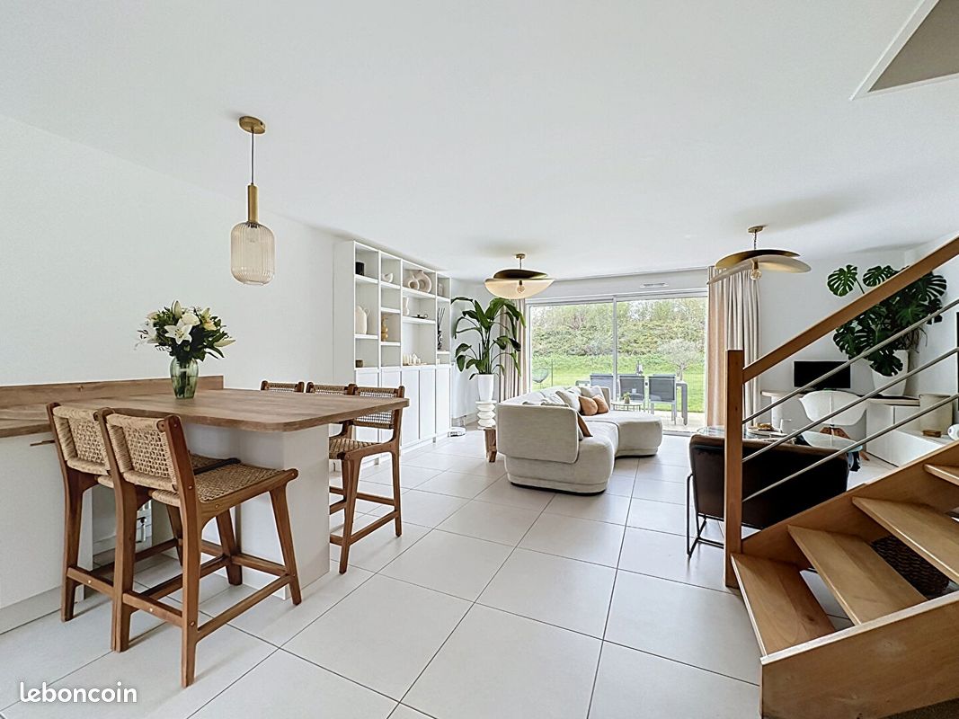 Maison 5 pièces 101 m² · à Linselles · 101 m² · 389 000 €