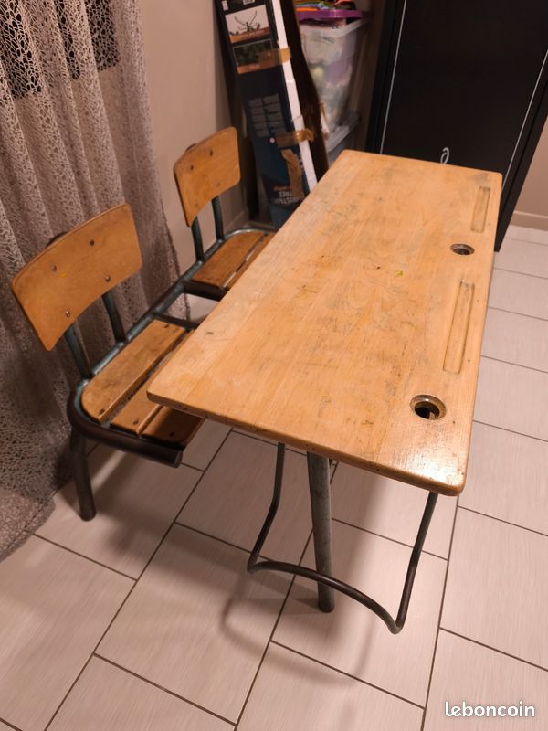 Bureau écolier (image 1)