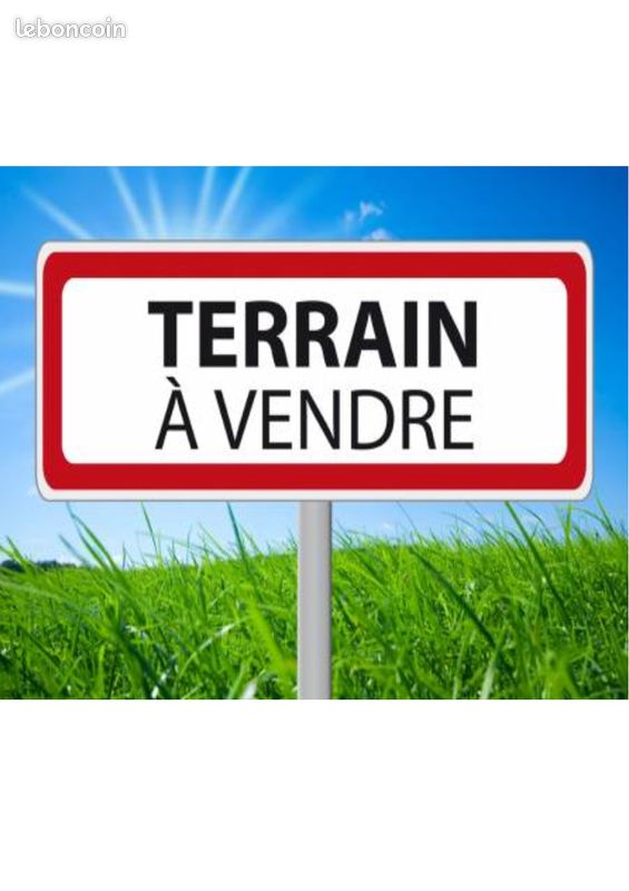 Terrain 266 m² · à Laval · 56 000 €