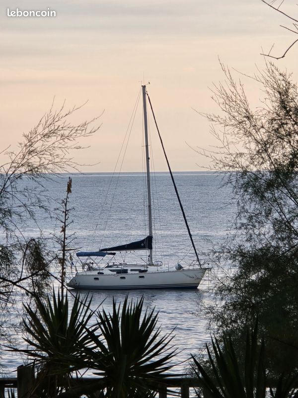 SUN ODYSSEY 33 (JEANNEAU) — View photo 1