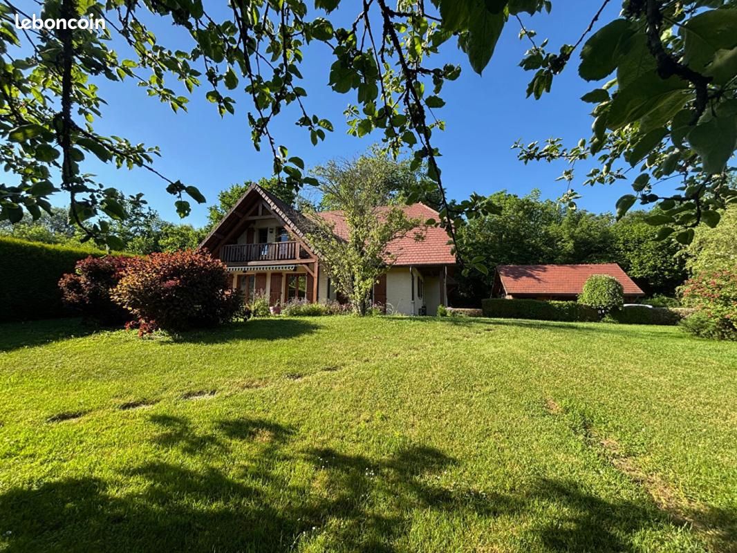 Maison 6 pièces 170 m² · à Doucier · 170 m² · 470 000 €