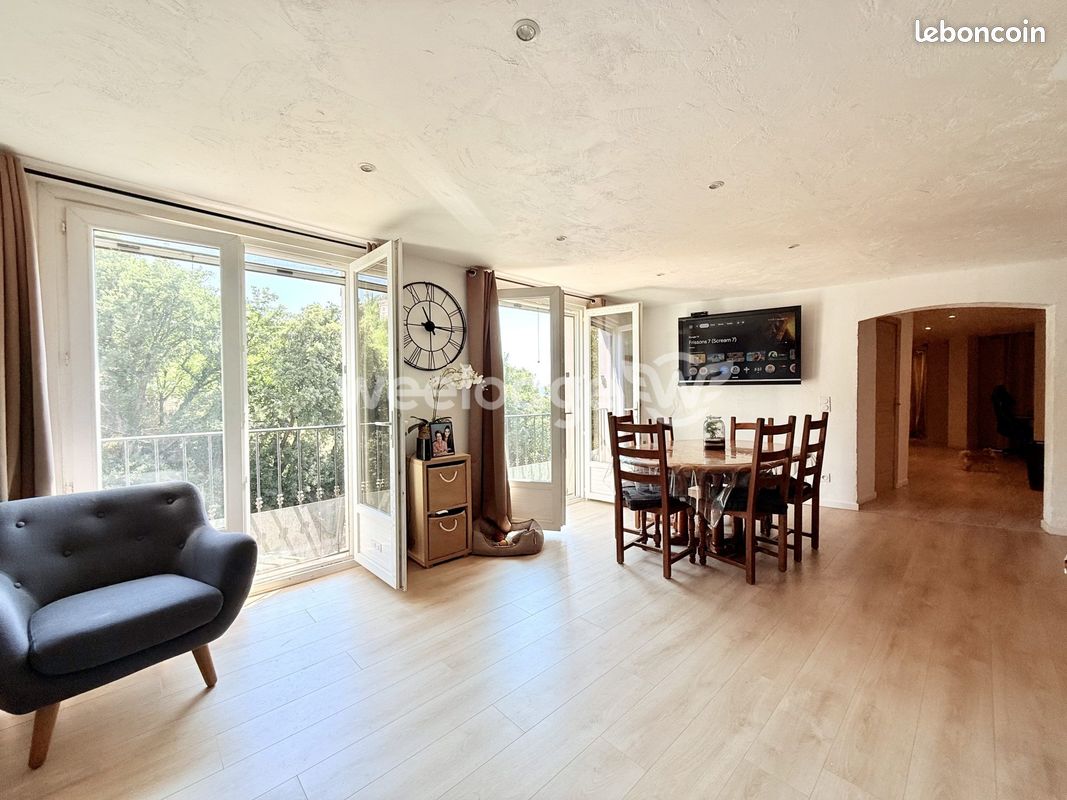 Appartement 6 pièces 108 m² · à Grasse · 108 m² · 200 000 €