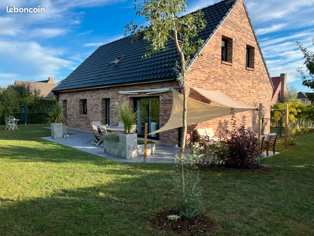 Maison 8 pièces 138 m² · à Hénin-Beaumont · 138 m² · 359 000 €