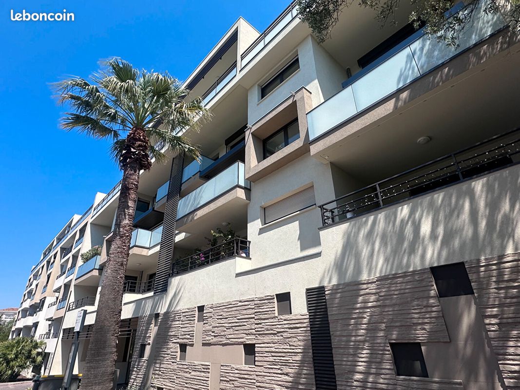 Appartement 4 pièces 127 m² · à Saint-Raphaël · 127 m² · 890 000 €
