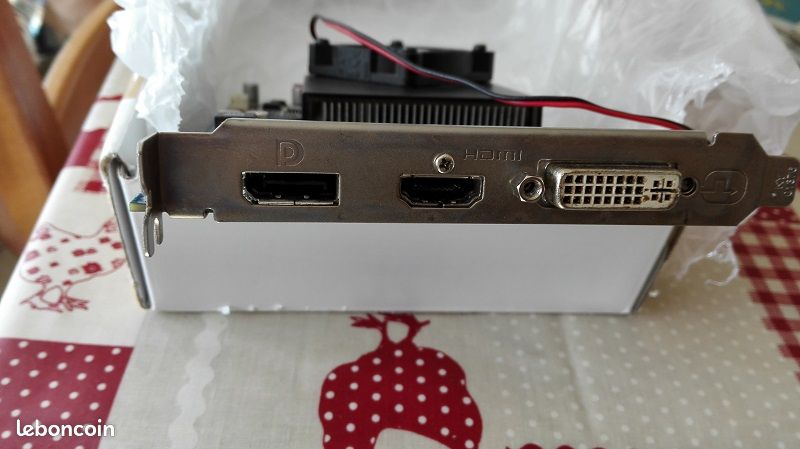 Carte graphique HD7570 (image 3)