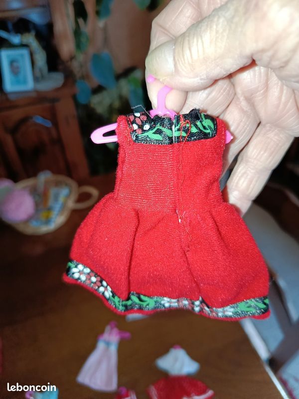 6 robes poupée Martine (image 12)