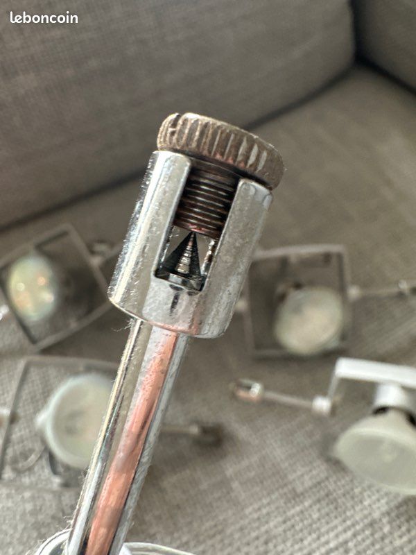 6 spots avec ampoules en l’état (image 3)