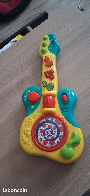 Guitare musicale interactive (image 1)