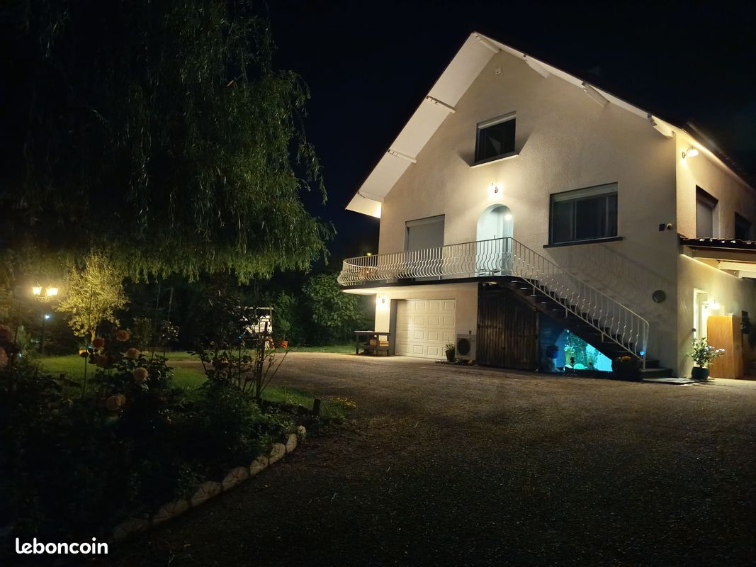 Maison 5 pièces 178 m² · à Ruy-Montceau · 178 m² · 455 000 €