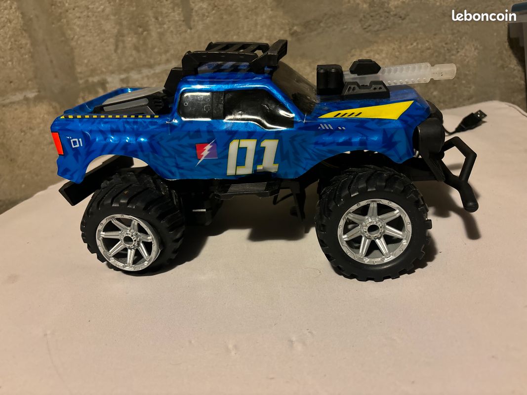 Voiture 4x4 (image 2)