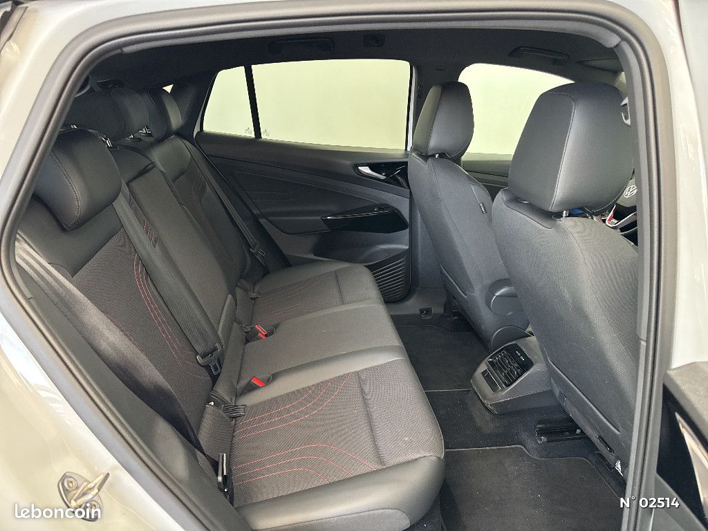 Volkswagen ID.5 299 ch GTX (image 11)