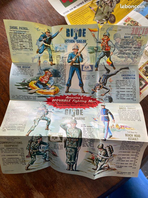 Lot X4 GI-JOE CATALOGUE ARMY & AIR MANUAL USA 1964 1965 VERSO AVEC JEEP