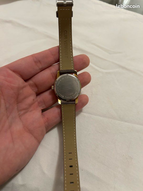 MONTRE ANCIENNE  Fidus  mécanique à remontage manuel .. pour pièces EUR 5,00 - FR