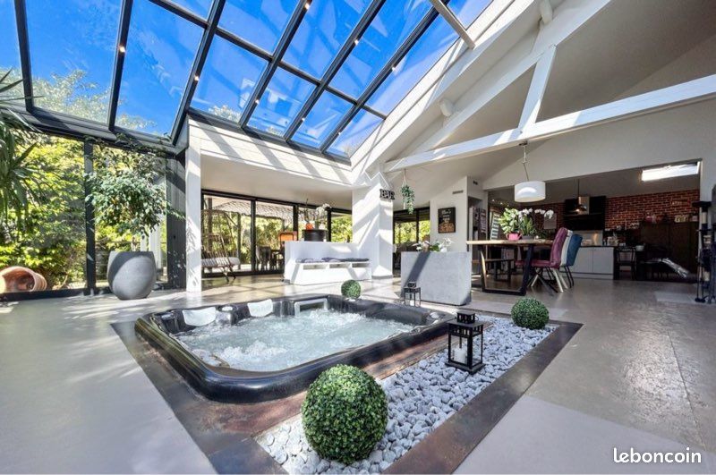 Maison 9 pièces 260 m² · à Talange · 260 m² · 649 999 €