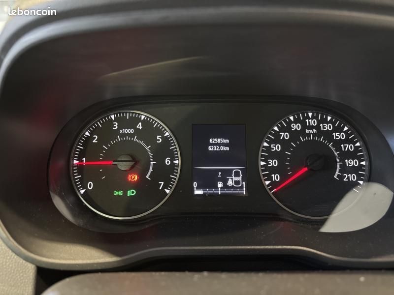 Dacia Duster 1.0 TCe 90ch Confort 4x2 - E6U (image 20)