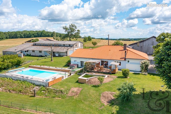Maison 4 pièces 160 m²