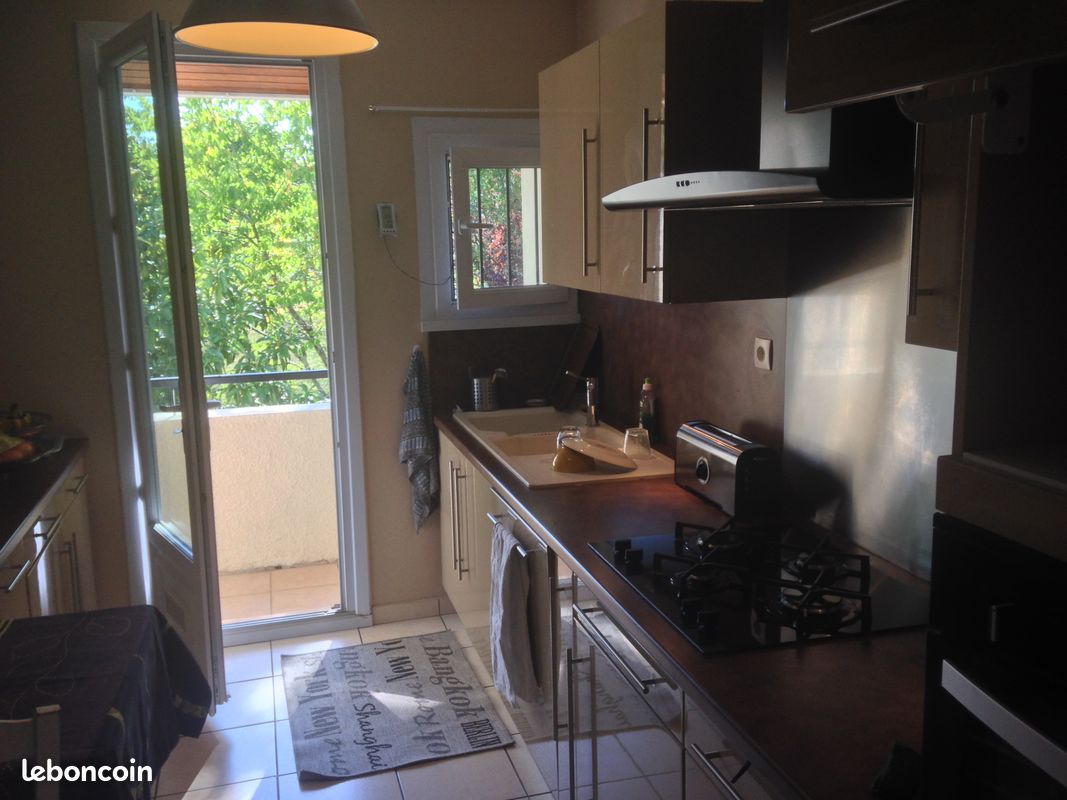 Maison 5 pièces 100 m² · à Saintes · 100 m² · 450 €/mois