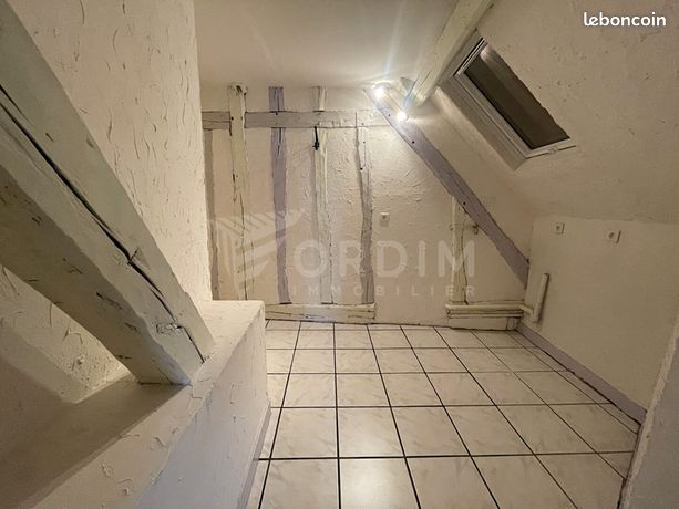 https://img.leboncoin.fr/api/v1/lbcpb1/images/e6/0f/f4/e60ff4b4f246c3c6d3033409e1e1fdcb00441b97.jpg?rule=ad-image