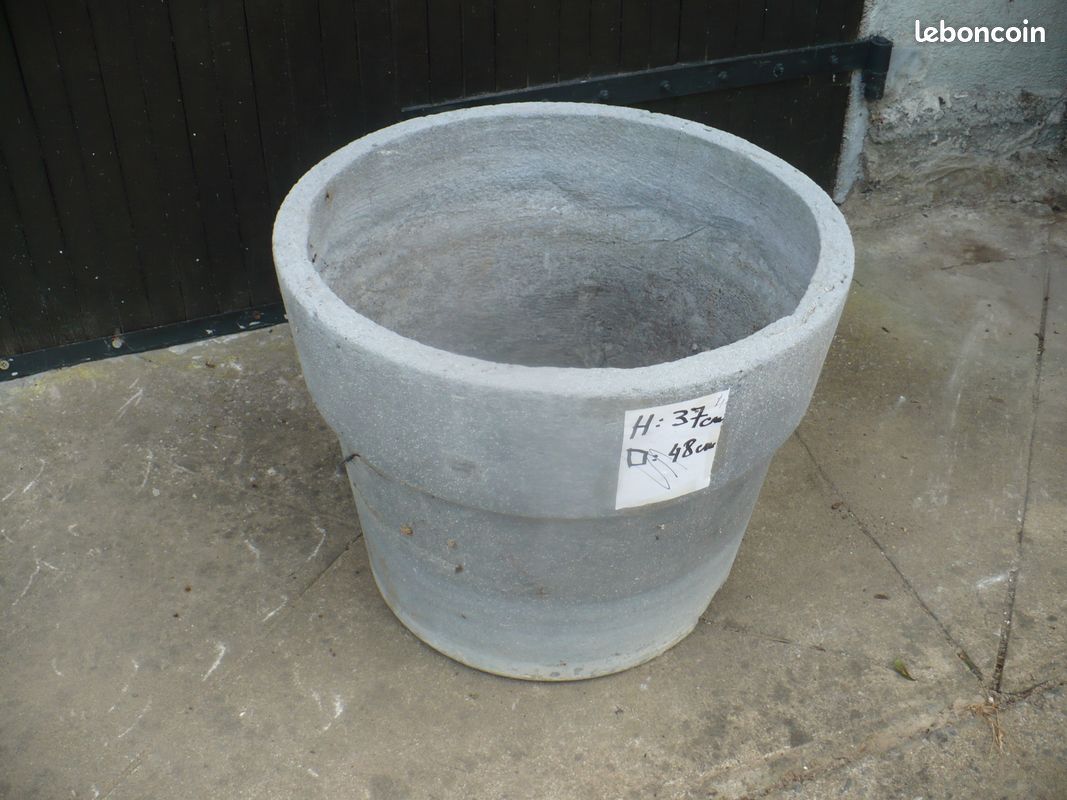 Bac à fleur en terre cuite gris H 37 cm D 48 cm (image 1)