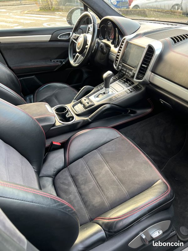 PORSCHE CAYENNE II ( 2 ) V6 3.6 GTS 440 cv- FULL OPTIONS- CARNET PORSCHE (image 9)