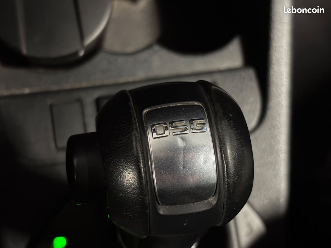 Skoda FABIA 1.4 tsi 180 rs RS DSG - RADAR - GPS - REGULATEUR (image 38)