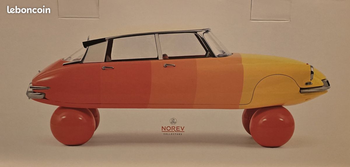 Norev - 1:12 - Citroen DS - Sur-Ballon