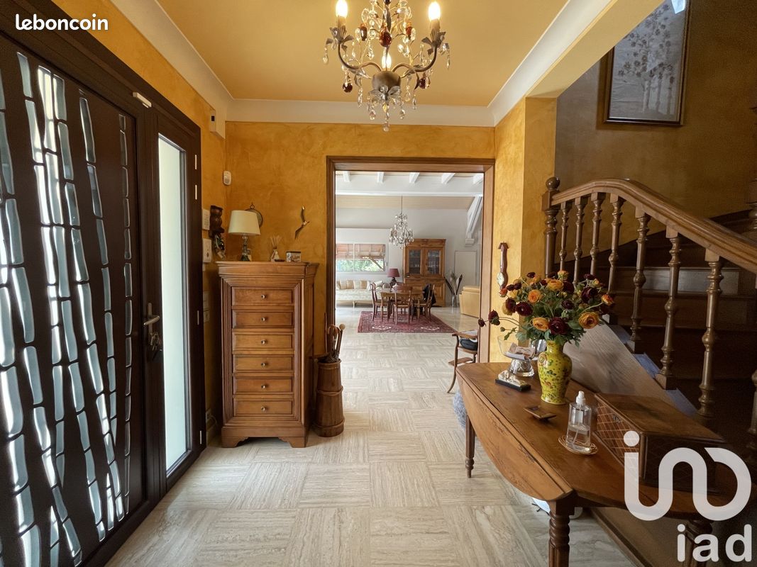 Propriété 7 pièces 274 m² - Horsarrieu 40700 (image principale 12)