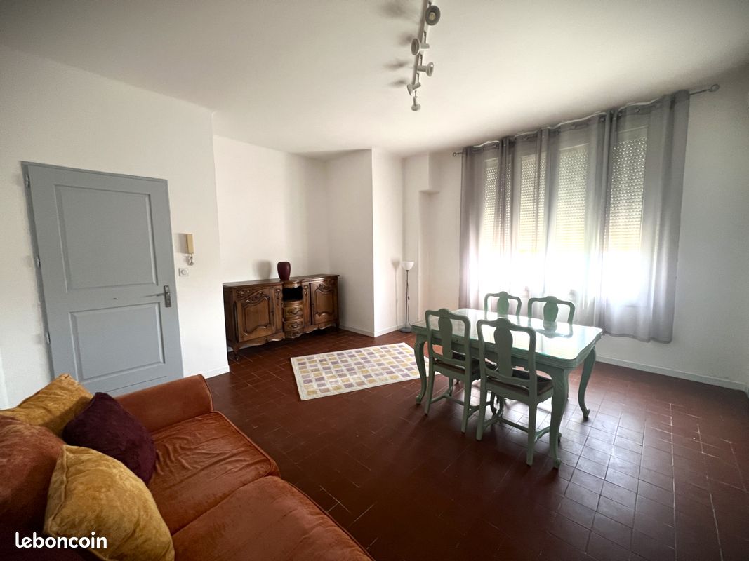 Appartement 3 pièces 77 m² · à Carpentras · 77 m² · 725 €/mois