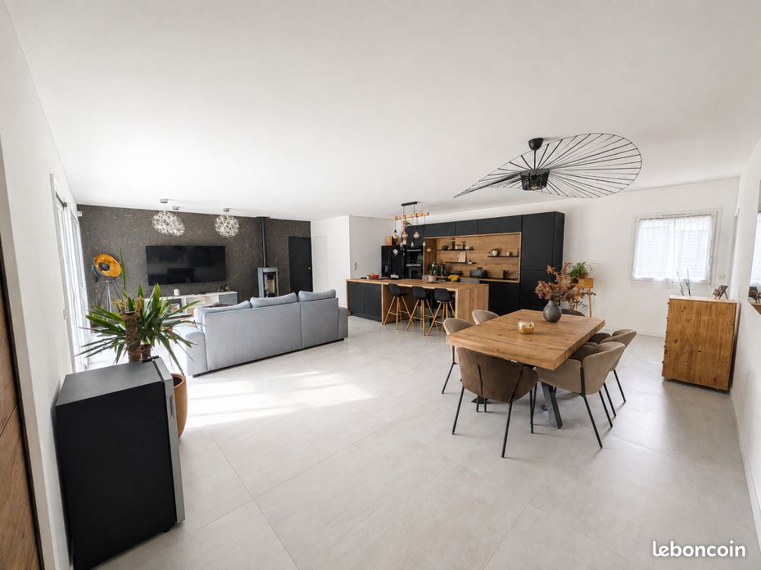 Maison 7 pièces 165 m² · à Saint-Aubin-de-Médoc · 165 m² · 829 000 €
