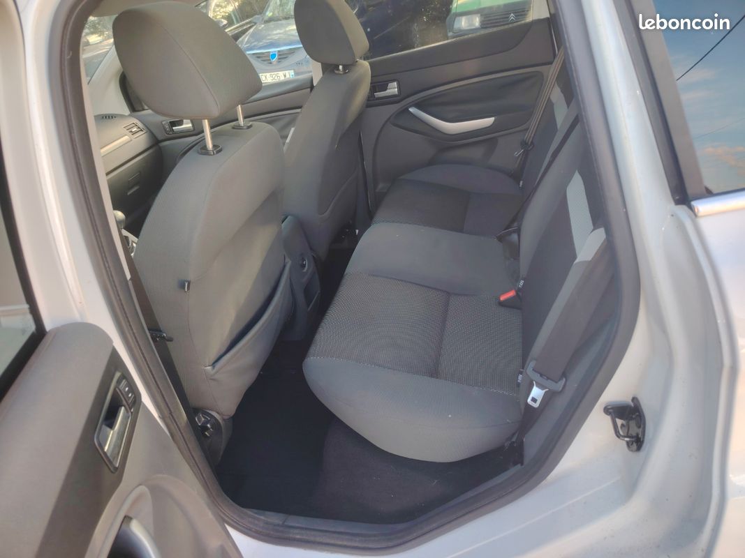 Ford kuga 2.0 Tdci 140 CV titanium (image 13)