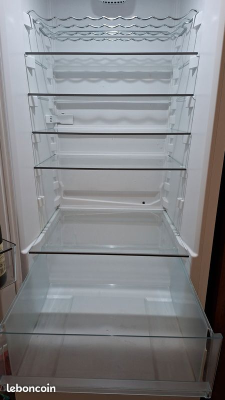 Frigo/ congélateur Miele excellent état (image 4)